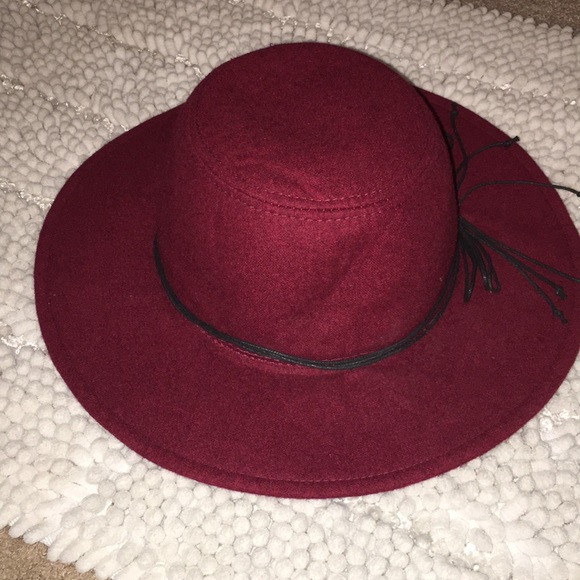 Nicole Marciano wide brim maroon hat - Picture 2 of 3